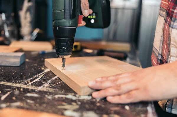 Quels types de vis sont les plus couramment utilisés en visserie ?