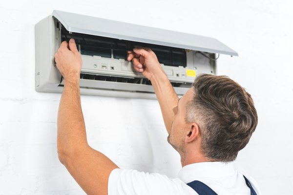 Recharge de clim de maison : comment cela se déroule ?